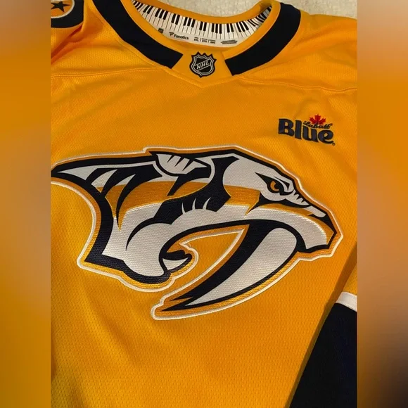 Fanatics Yellow and Blue NHL Jersey Nashville Predators NWT - Picture 5 of 6
